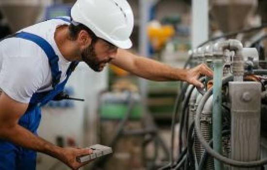 الصيانة المجدولة والصيانة غير المجدولة